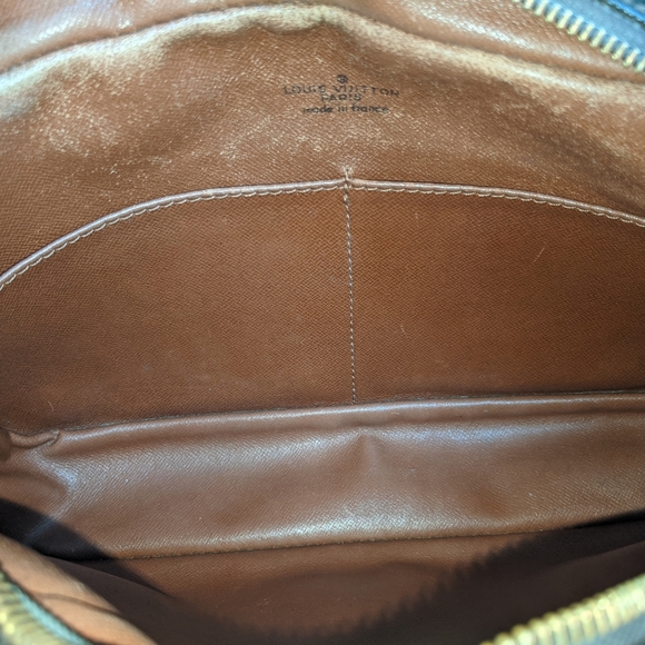 ✅PRICE DROP✅Louis Vuitton Crossbody - Picture 7 of 11